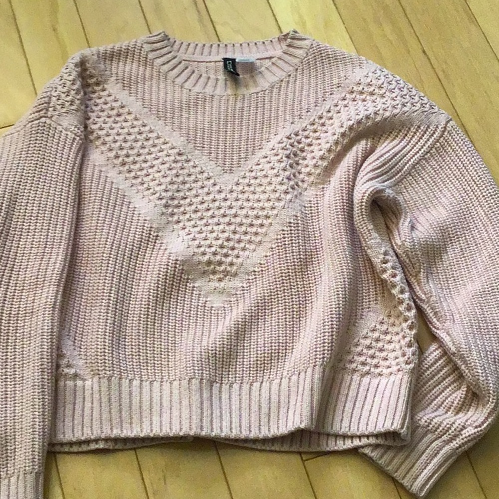 Pink Sweater - Picture 1 of 3